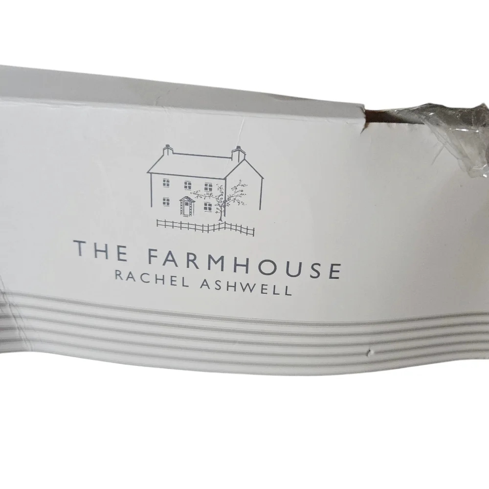 NWT The Farmhouse Rachel Ashwell Oversize Table Runner.